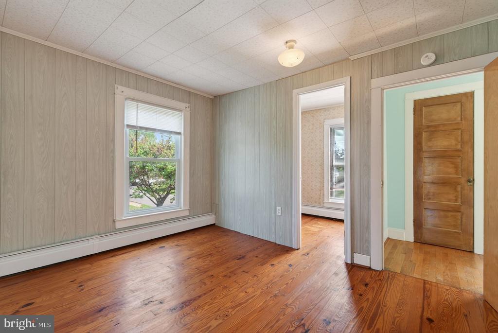 302 WOODLAND AVE, LURAY, Virginia 22835, 2 Bedrooms Bedrooms, ,1 BathroomBathrooms,Residential,302 WOODLAND AVE,VAPA2006394 MLS # VAPA2006394