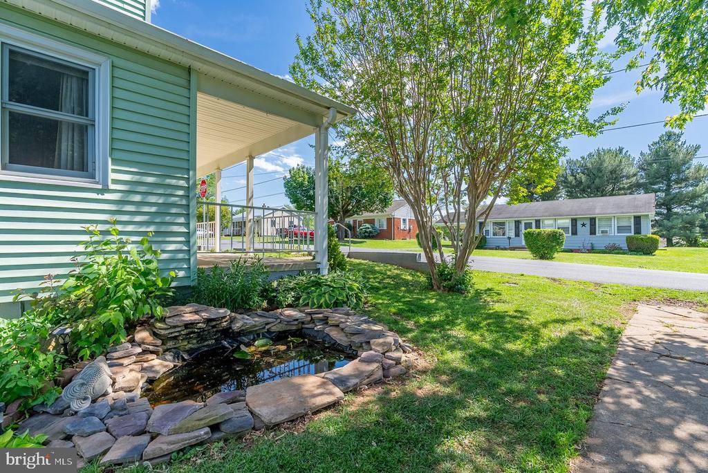 302 WOODLAND AVE, LURAY, Virginia 22835, 2 Bedrooms Bedrooms, ,1 BathroomBathrooms,Residential,302 WOODLAND AVE,VAPA2006394 MLS # VAPA2006394
