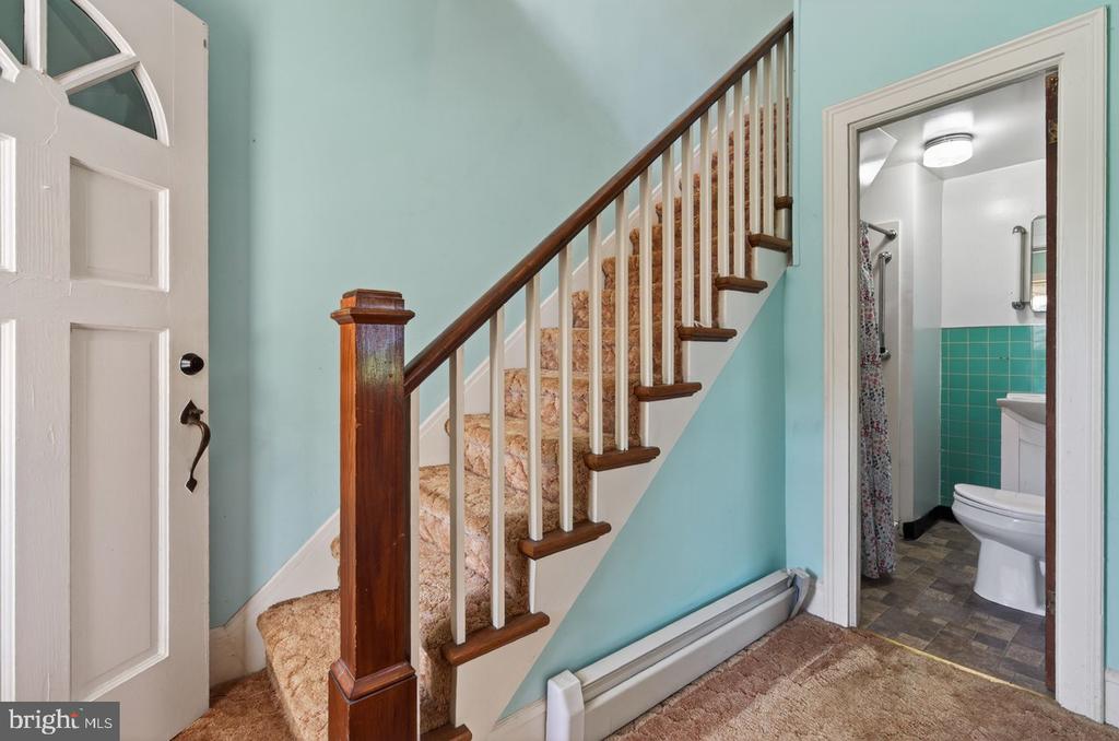 302 WOODLAND AVE, LURAY, Virginia 22835, 2 Bedrooms Bedrooms, ,1 BathroomBathrooms,Residential,302 WOODLAND AVE,VAPA2006394 MLS # VAPA2006394
