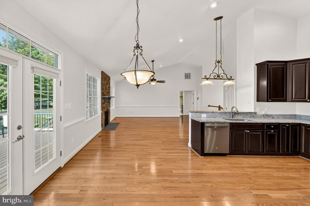 7550 FRYTOWN RD, WARRENTON, Virginia 20187, 4 Bedrooms Bedrooms, ,3 BathroomsBathrooms,Residential,7550 FRYTOWN RD,VAFQ2022002 MLS # VAFQ2022002