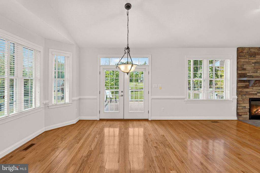 7550 FRYTOWN RD, WARRENTON, Virginia 20187, 4 Bedrooms Bedrooms, ,3 BathroomsBathrooms,Residential,7550 FRYTOWN RD,VAFQ2022002 MLS # VAFQ2022002