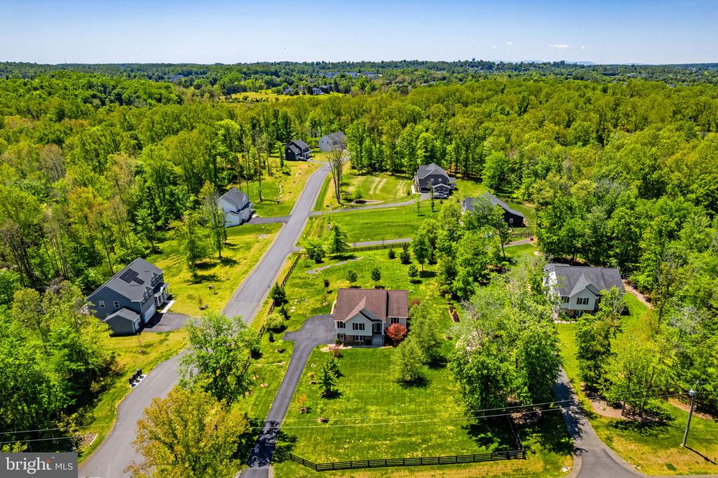 7550 FRYTOWN RD, WARRENTON, Virginia 20187, 4 Bedrooms Bedrooms, ,3 BathroomsBathrooms,Residential,7550 FRYTOWN RD,VAFQ2022002 MLS # VAFQ2022002