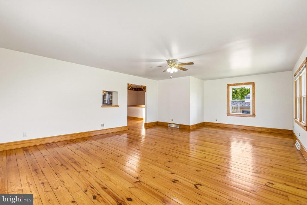 606 S FIRST ST, SHENANDOAH, Virginia 22849, 4 Bedrooms Bedrooms, ,1 BathroomBathrooms,Residential,606 S FIRST ST,VAPA2006384 MLS # VAPA2006384