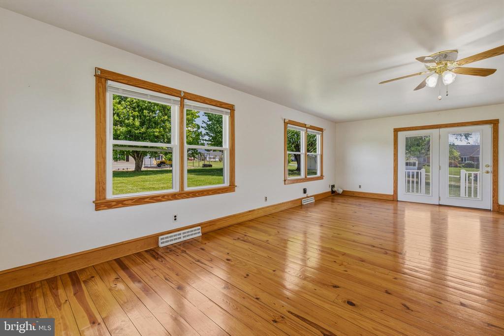 606 S FIRST ST, SHENANDOAH, Virginia 22849, 4 Bedrooms Bedrooms, ,1 BathroomBathrooms,Residential,606 S FIRST ST,VAPA2006384 MLS # VAPA2006384