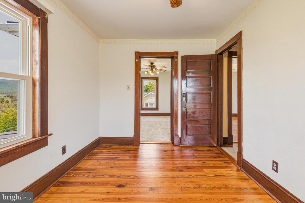 606 S FIRST ST, SHENANDOAH, Virginia 22849, 4 Bedrooms Bedrooms, ,1 BathroomBathrooms,Residential,606 S FIRST ST,VAPA2006384 MLS # VAPA2006384