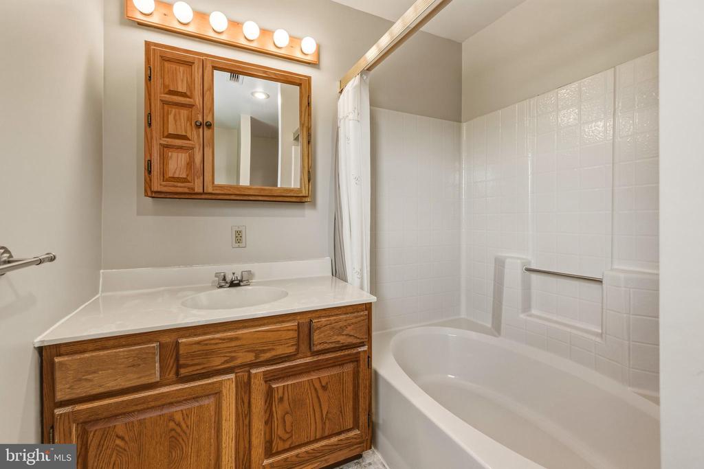 606 S FIRST ST, SHENANDOAH, Virginia 22849, 4 Bedrooms Bedrooms, ,1 BathroomBathrooms,Residential,606 S FIRST ST,VAPA2006384 MLS # VAPA2006384