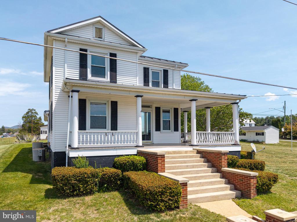 606 S FIRST ST, SHENANDOAH, Virginia 22849, 4 Bedrooms Bedrooms, ,1 BathroomBathrooms,Residential,606 S FIRST ST,VAPA2006384 MLS # VAPA2006384