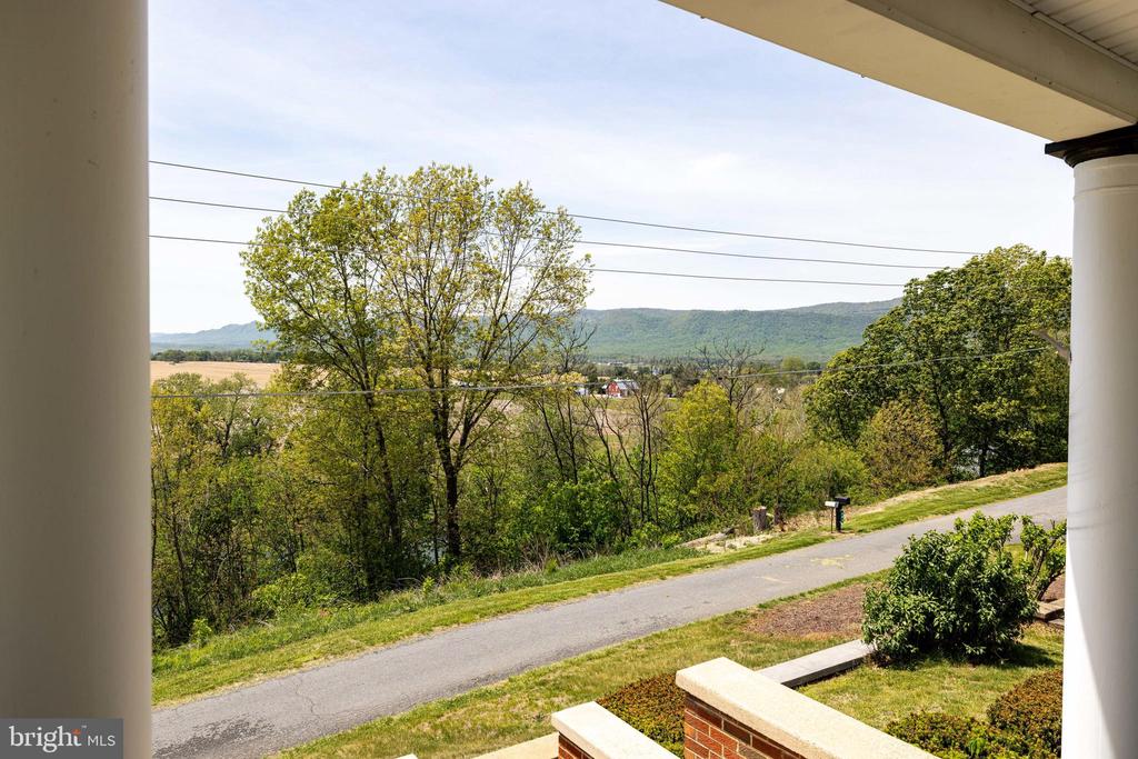 606 S FIRST ST, SHENANDOAH, Virginia 22849, 4 Bedrooms Bedrooms, ,1 BathroomBathrooms,Residential,606 S FIRST ST,VAPA2006384 MLS # VAPA2006384