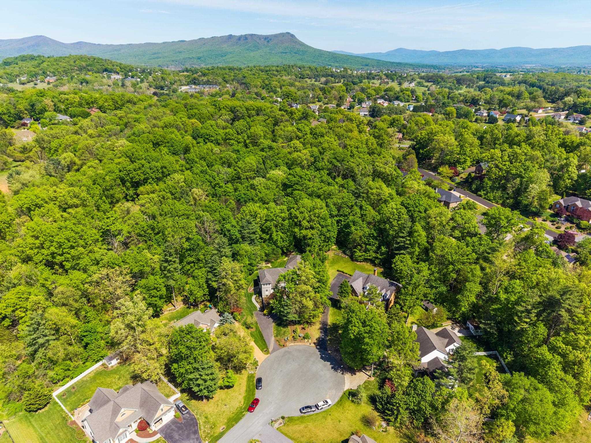 3340 BAYBROOK DR, ROCKINGHAM, Virginia 22801, 4 Bedrooms Bedrooms, ,3 BathroomsBathrooms,Residential,Beck,3340 BAYBROOK DR,676870 MLS # 676870
