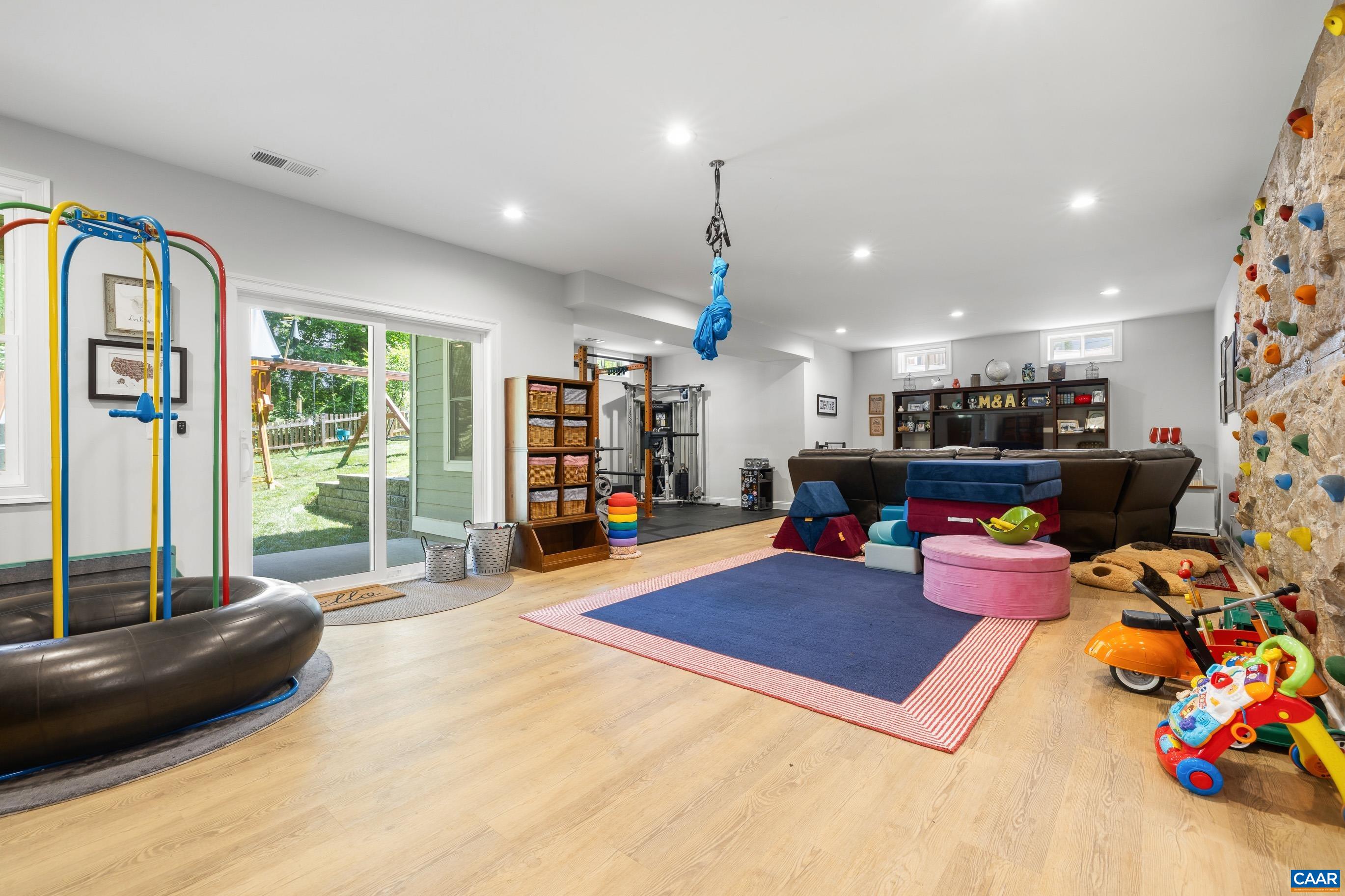 564 BELLUNO LN, CHARLOTTESVILLE, Virginia 22911, 6 Bedrooms Bedrooms, ,5 BathroomsBathrooms,Residential,564 BELLUNO LN,676970 MLS # 676970