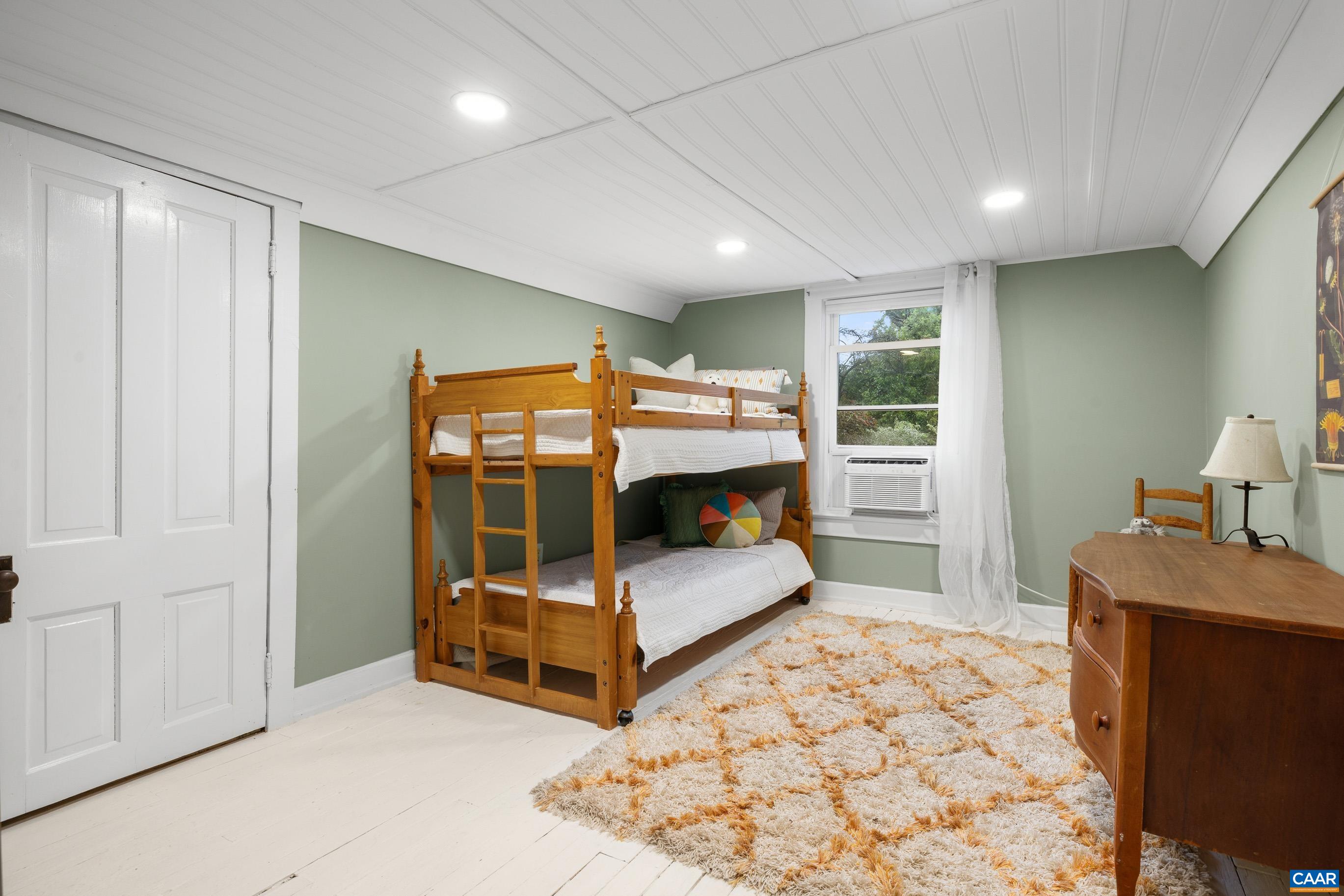 826 BEAGLE GAP RD, CROZET, Virginia 22932, 3 Bedrooms Bedrooms, ,1 BathroomBathrooms,Residential,826 BEAGLE GAP RD,677019 MLS # 677019