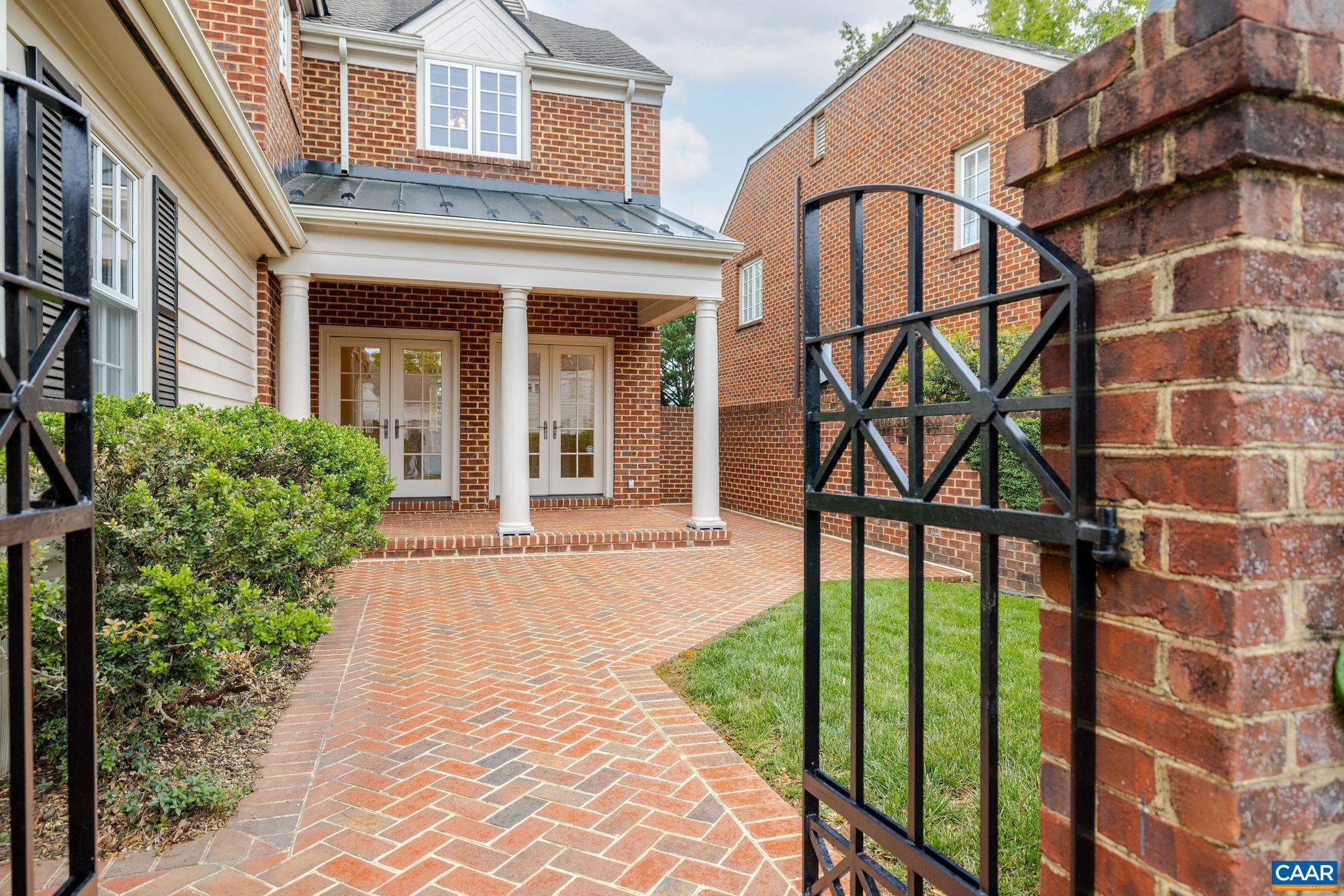 555 DRYDEN PL, CHARLOTTESVILLE, Virginia 22903, 4 Bedrooms Bedrooms, ,3 BathroomsBathrooms,Residential,555 DRYDEN PL,677043 MLS # 677043