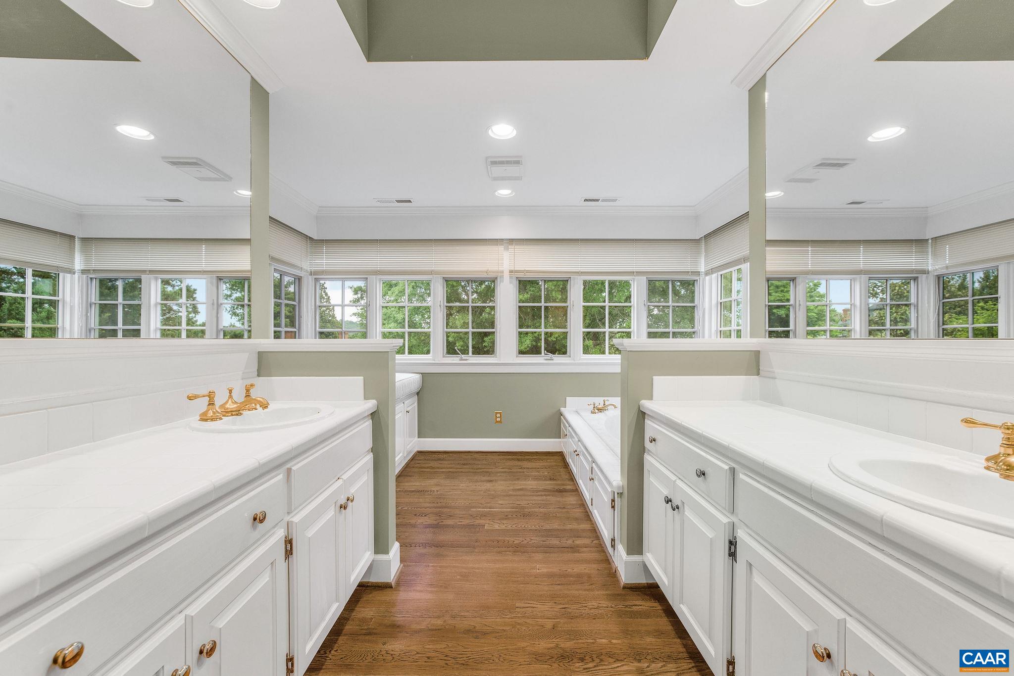 555 DRYDEN PL, CHARLOTTESVILLE, Virginia 22903, 4 Bedrooms Bedrooms, ,3 BathroomsBathrooms,Residential,555 DRYDEN PL,677043 MLS # 677043