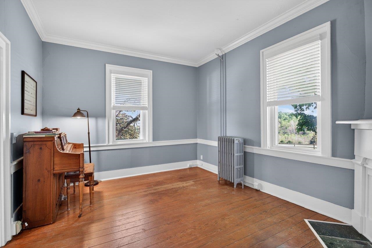 Beautiful music was created and played in this versatile space. Use as a den or even an office.