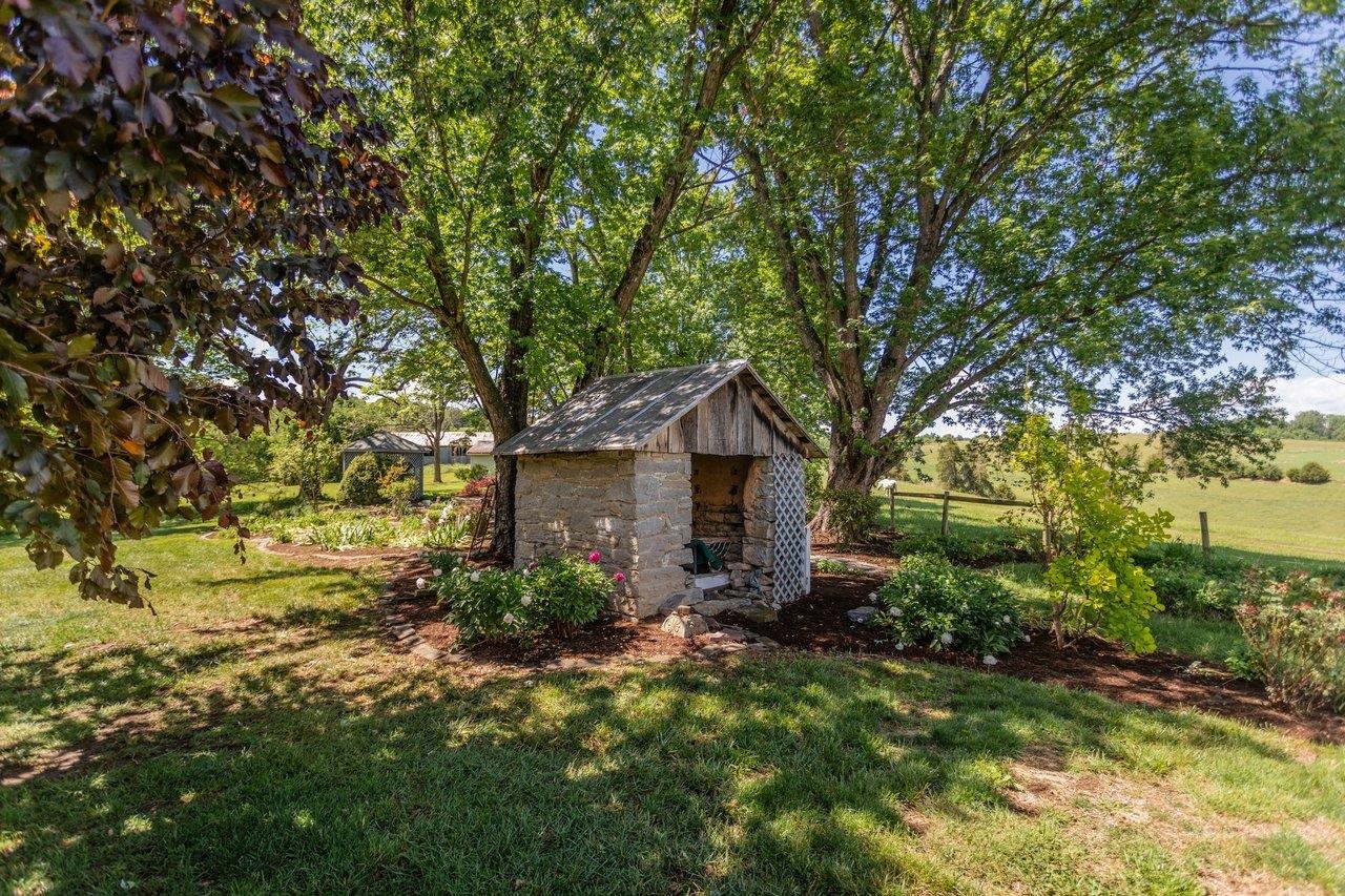 1586 MOSSY CREEK RD, BRIDGEWATER, Virginia 22812, 4 Bedrooms Bedrooms, ,4 BathroomsBathrooms,Residential,1586 MOSSY CREEK RD,677094 MLS # 677094