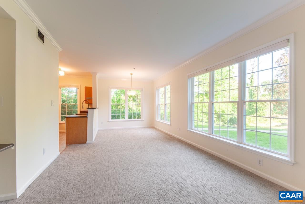 270 RIVERBEND DR, CHARLOTTESVILLE, Virginia 22911, 1 Bedroom Bedrooms, ,1 BathroomBathrooms,Residential,270 RIVERBEND DR,677102 MLS # 677102