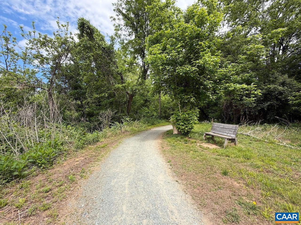 270 RIVERBEND DR, CHARLOTTESVILLE, Virginia 22911, 1 Bedroom Bedrooms, ,1 BathroomBathrooms,Residential,270 RIVERBEND DR,677102 MLS # 677102