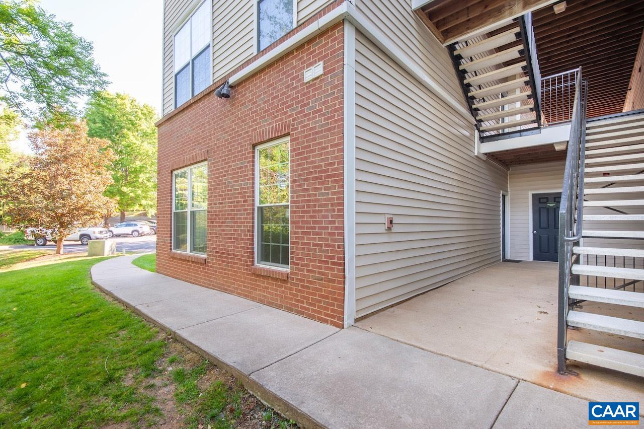 270 RIVERBEND DR, CHARLOTTESVILLE, Virginia 22911, 1 Bedroom Bedrooms, ,1 BathroomBathrooms,Residential,270 RIVERBEND DR,677102 MLS # 677102