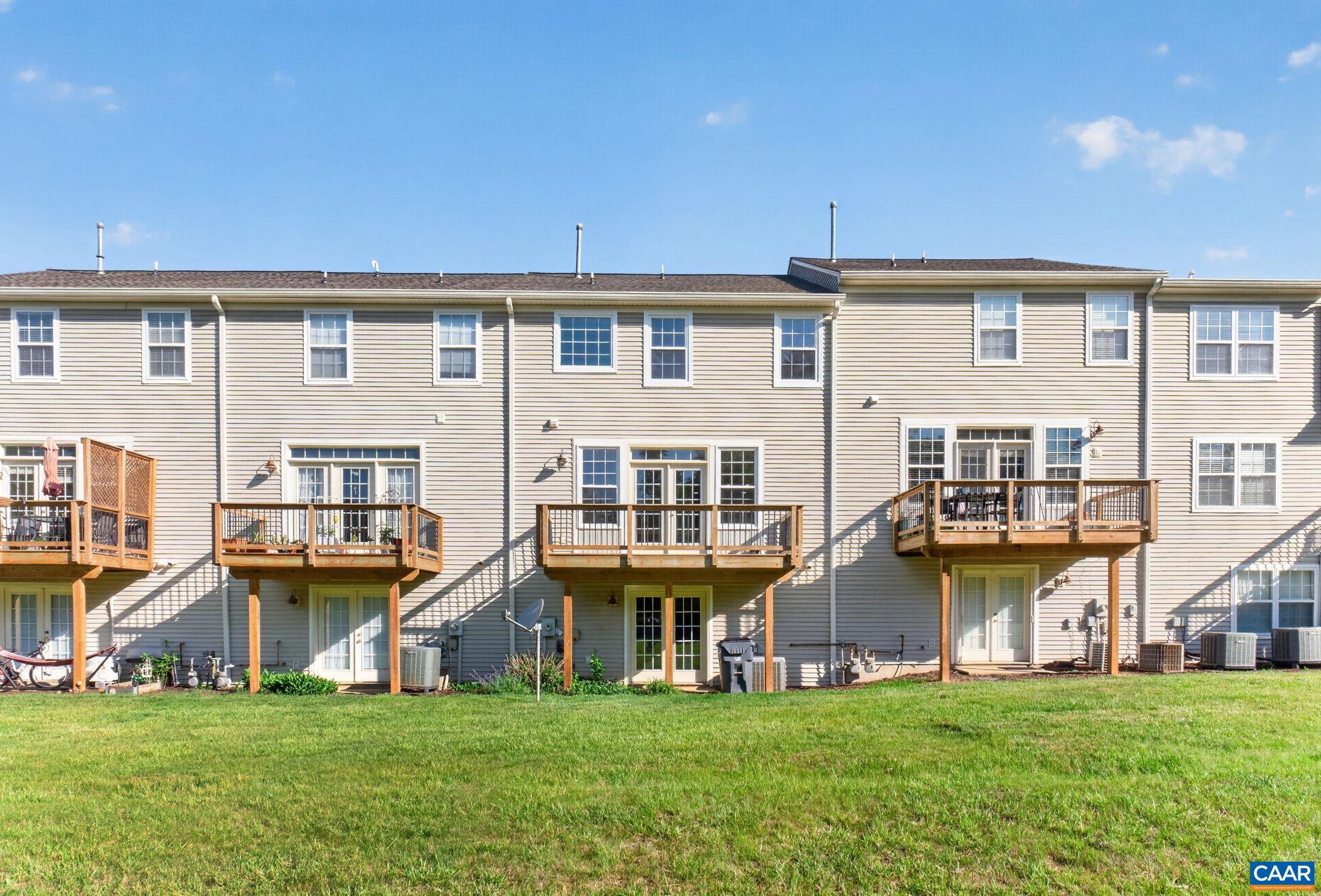 1037 SOMER CHASE CT, CHARLOTTESVILLE, Virginia 22911, 3 Bedrooms Bedrooms, ,2 BathroomsBathrooms,Residential,1037 SOMER CHASE CT,677109 MLS # 677109