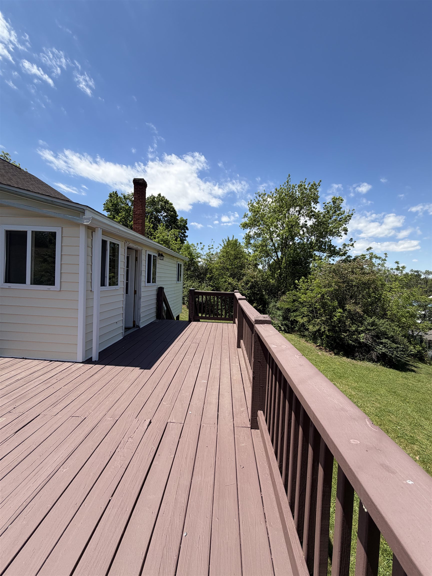 845 3RD ST, WAYNESBORO, Virginia 22980, 4 Bedrooms Bedrooms, ,1 BathroomBathrooms,Residential,845 3RD ST,677115 MLS # 677115