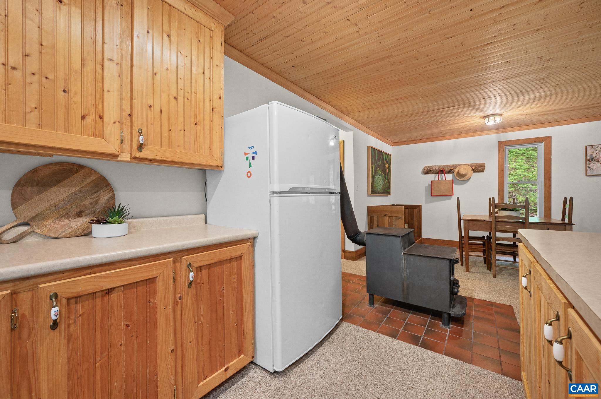 270 LITTLE CABIN RD, AMHERST, Virginia 24521, 2 Bedrooms Bedrooms, ,1 BathroomBathrooms,Residential,270 LITTLE CABIN RD,677120 MLS # 677120
