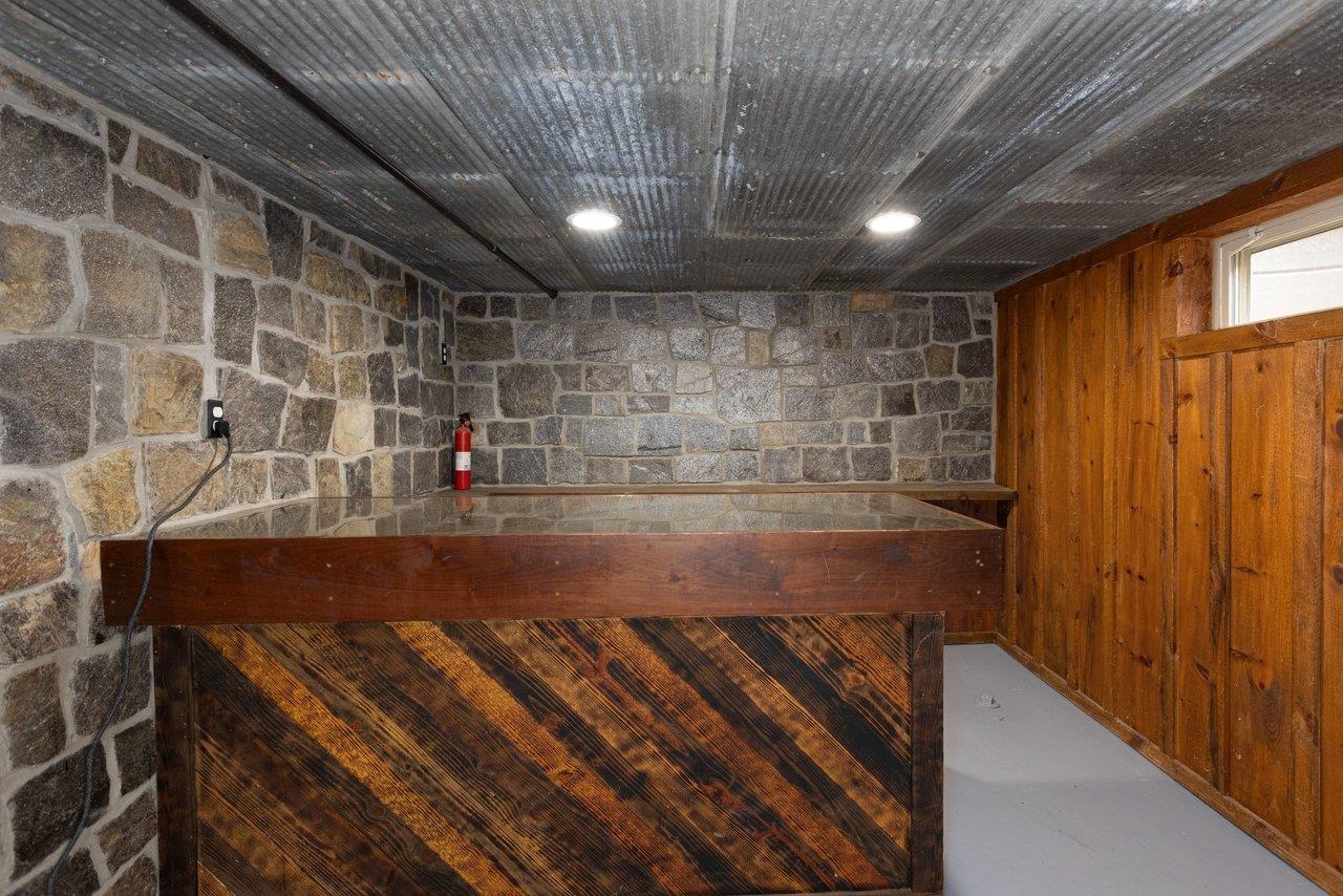 547 GRINDSTONE RD, BRIDGEWATER, Virginia 22812, 3 Bedrooms Bedrooms, ,1 BathroomBathrooms,Residential,547 GRINDSTONE RD,677121 MLS # 677121