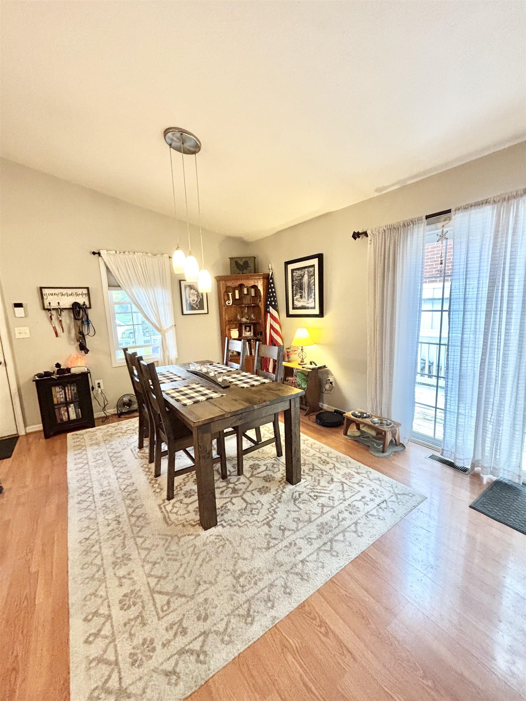 341A CAMPBELL ST, STAUNTON, Virginia 24401, 3 Bedrooms Bedrooms, ,2 BathroomsBathrooms,Residential,Long,341A CAMPBELL ST,677123 MLS # 677123