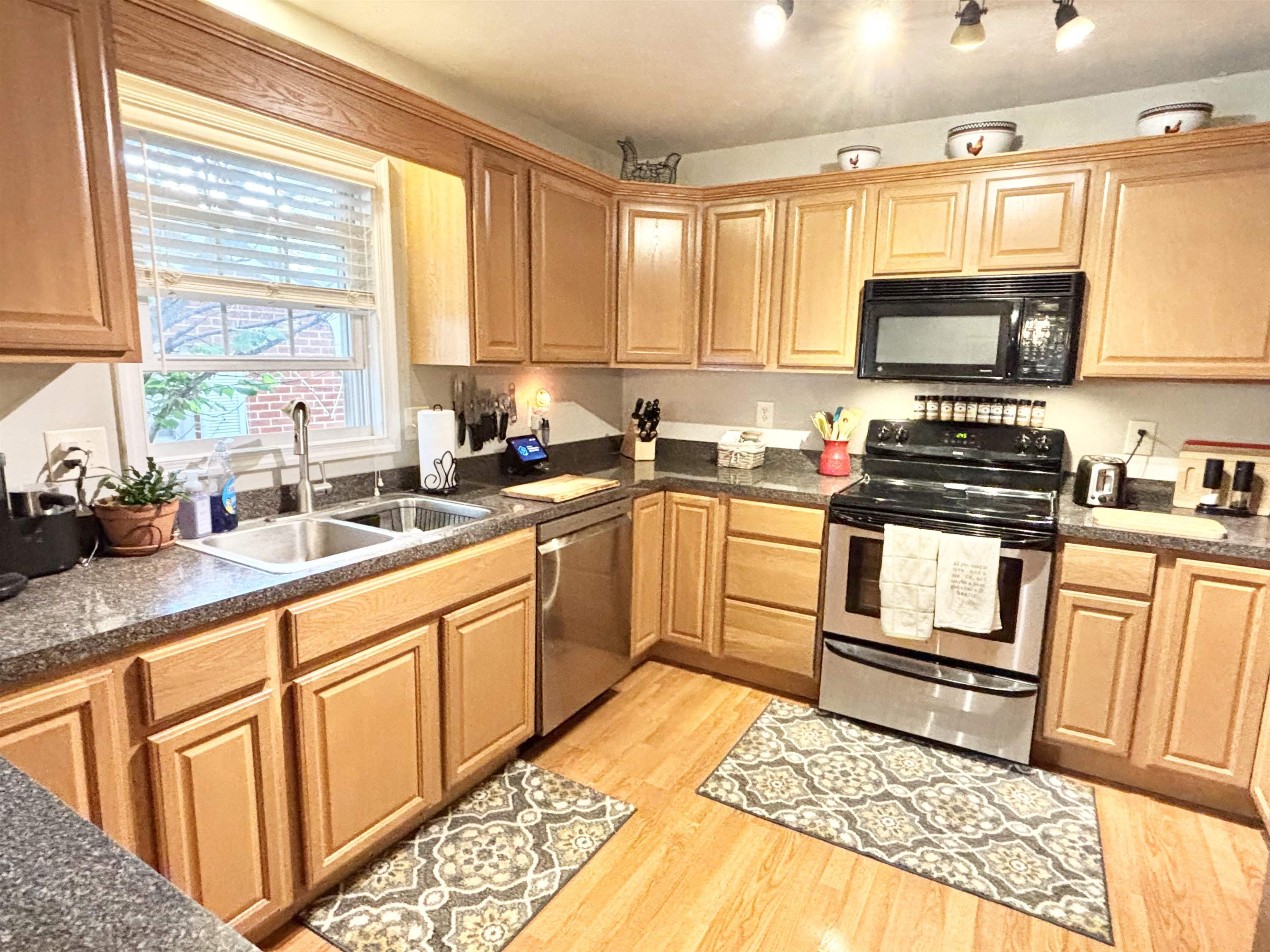 341A CAMPBELL ST, STAUNTON, Virginia 24401, 3 Bedrooms Bedrooms, ,2 BathroomsBathrooms,Residential,Long,341A CAMPBELL ST,677123 MLS # 677123