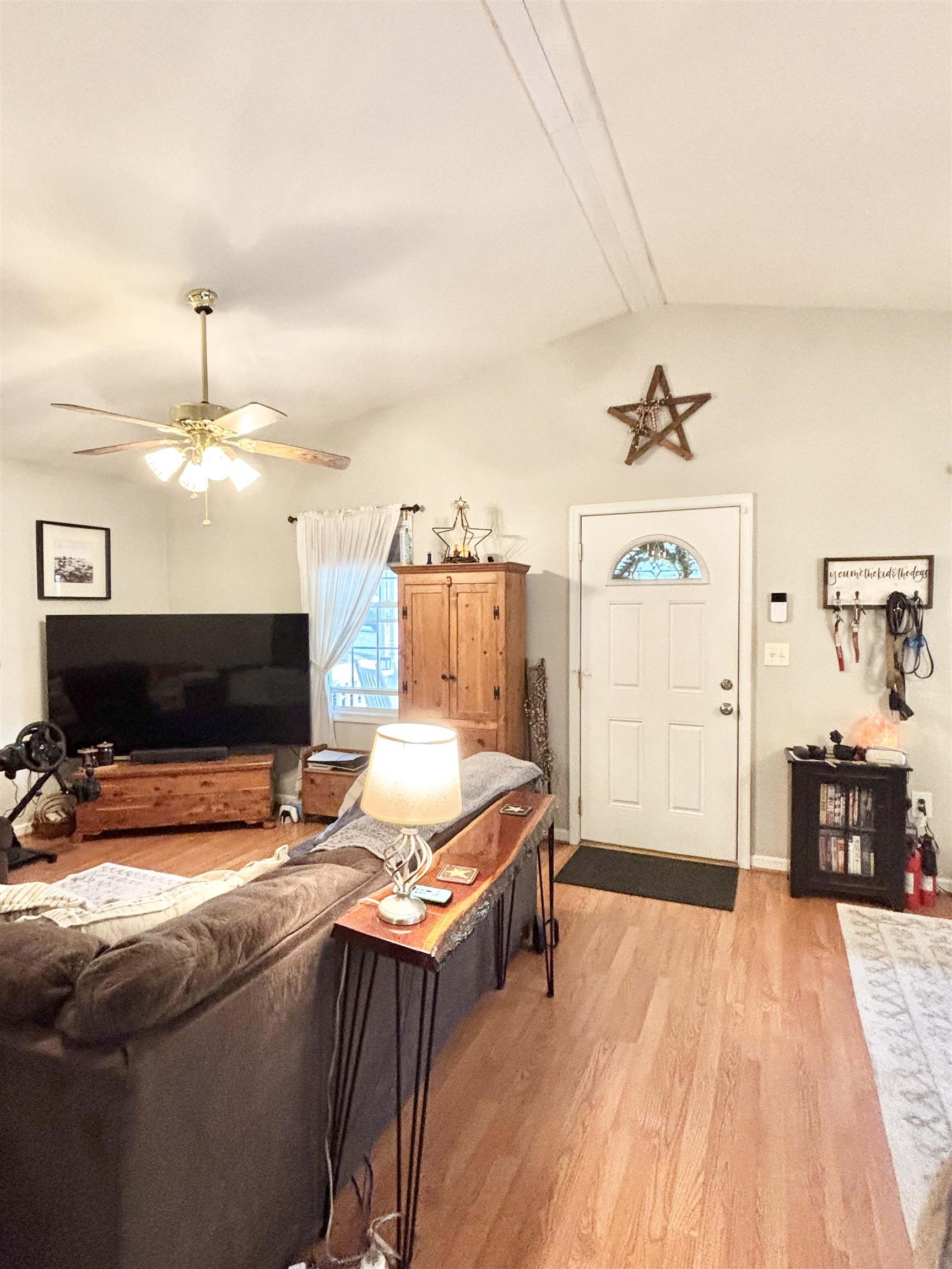 341A CAMPBELL ST, STAUNTON, Virginia 24401, 3 Bedrooms Bedrooms, ,2 BathroomsBathrooms,Residential,Long,341A CAMPBELL ST,677123 MLS # 677123