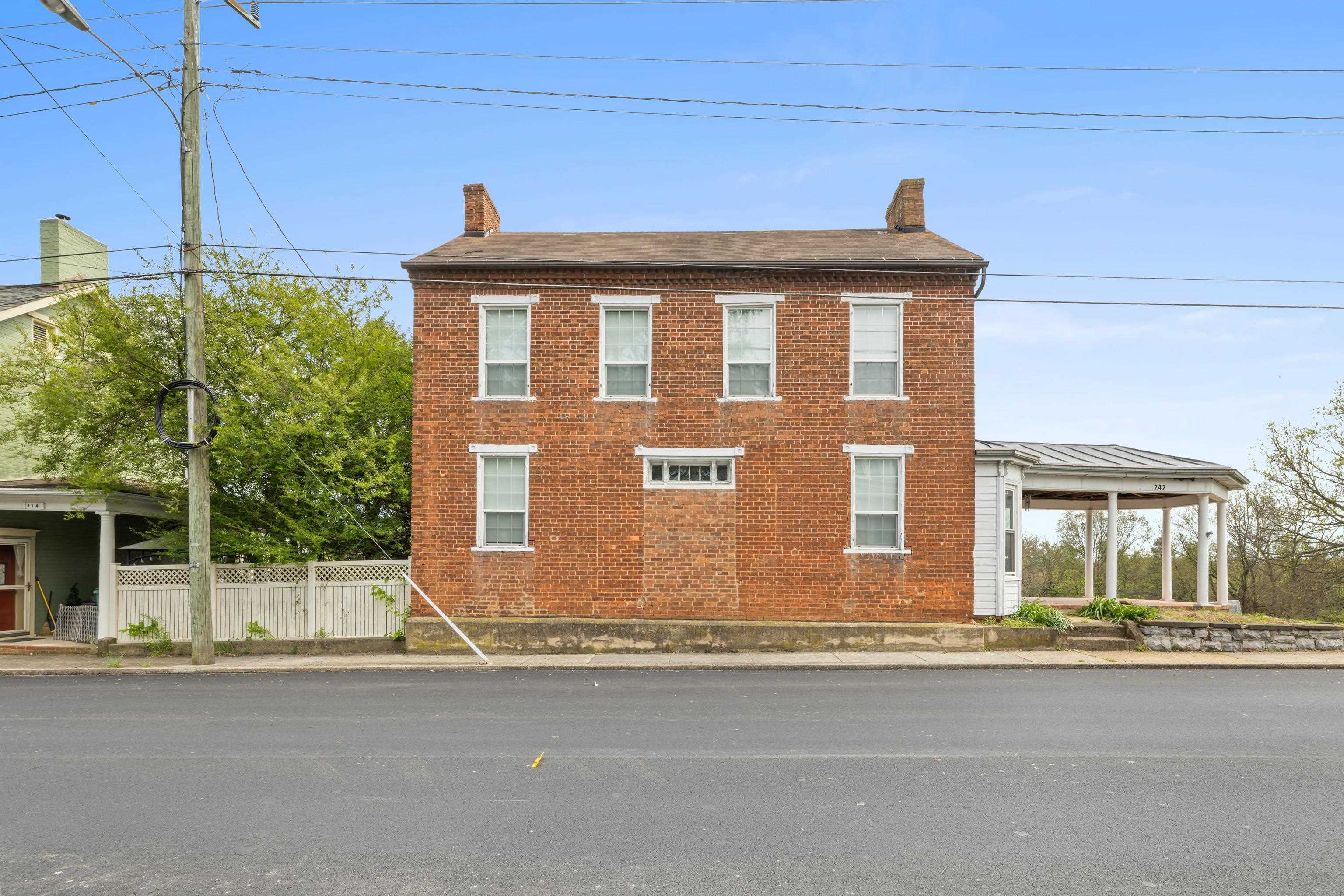 242 S MAIN ST, MOUNT CRAWFORD, Virginia 22841, 3 Bedrooms Bedrooms, ,2 BathroomsBathrooms,Residential,242 S MAIN ST,677124 MLS # 677124