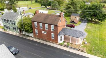 242 S MAIN ST, MOUNT CRAWFORD, Virginia 22841, 3 Bedrooms Bedrooms, ,2 BathroomsBathrooms,Residential,242 S MAIN ST,677124 MLS # 677124