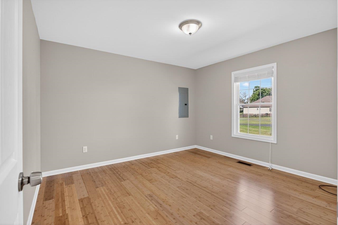 357 W SPRINGBROOK RD, BROADWAY, Virginia 22815, 3 Bedrooms Bedrooms, ,2 BathroomsBathrooms,Residential,357 W SPRINGBROOK RD,677127 MLS # 677127