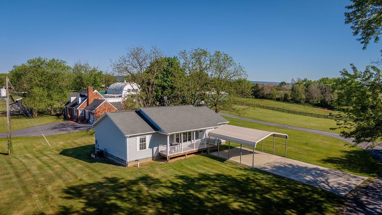 357 W SPRINGBROOK RD, BROADWAY, Virginia 22815, 3 Bedrooms Bedrooms, ,2 BathroomsBathrooms,Residential,357 W SPRINGBROOK RD,677127 MLS # 677127