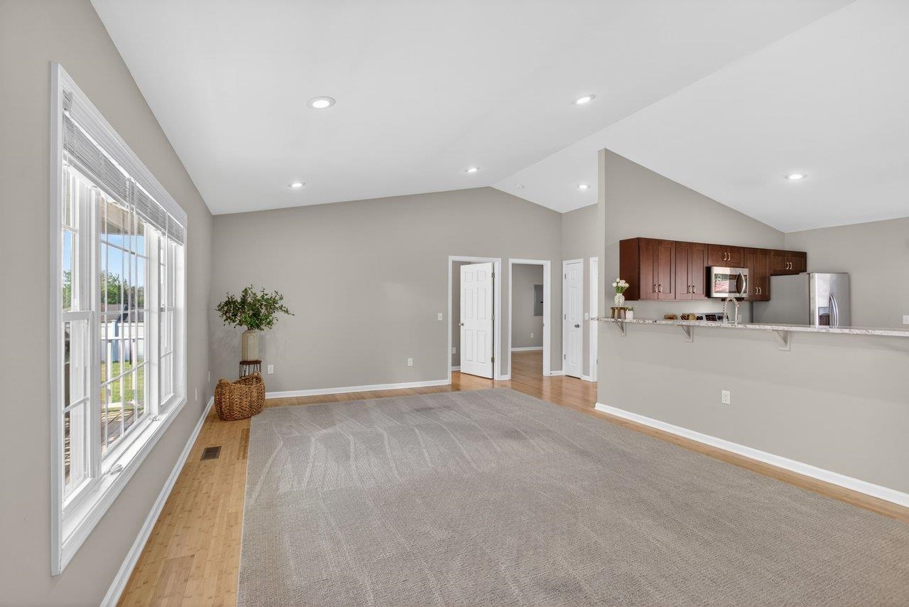 357 W SPRINGBROOK RD, BROADWAY, Virginia 22815, 3 Bedrooms Bedrooms, ,2 BathroomsBathrooms,Residential,357 W SPRINGBROOK RD,677127 MLS # 677127