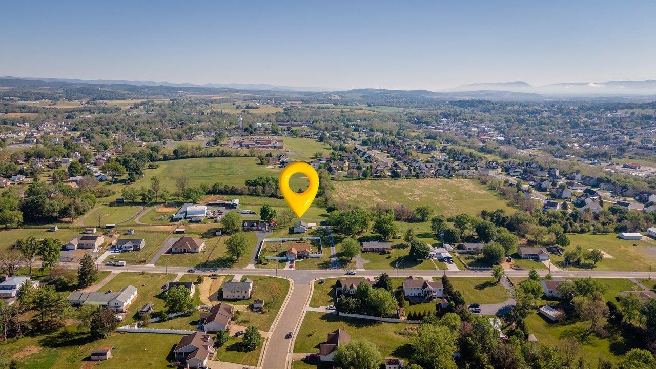 357 W SPRINGBROOK RD, BROADWAY, Virginia 22815, 3 Bedrooms Bedrooms, ,2 BathroomsBathrooms,Residential,357 W SPRINGBROOK RD,677127 MLS # 677127