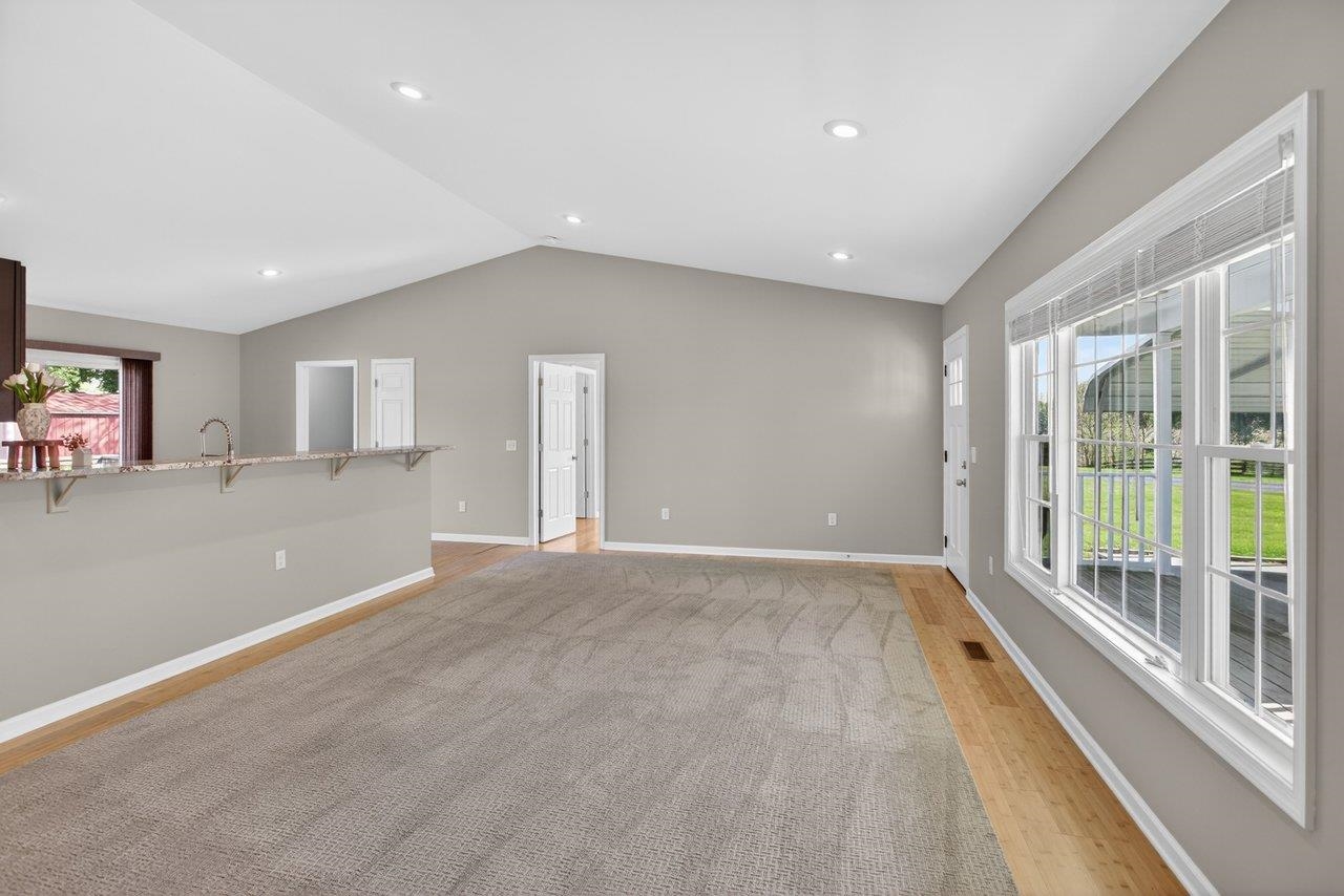 357 W SPRINGBROOK RD, BROADWAY, Virginia 22815, 3 Bedrooms Bedrooms, ,2 BathroomsBathrooms,Residential,357 W SPRINGBROOK RD,677127 MLS # 677127