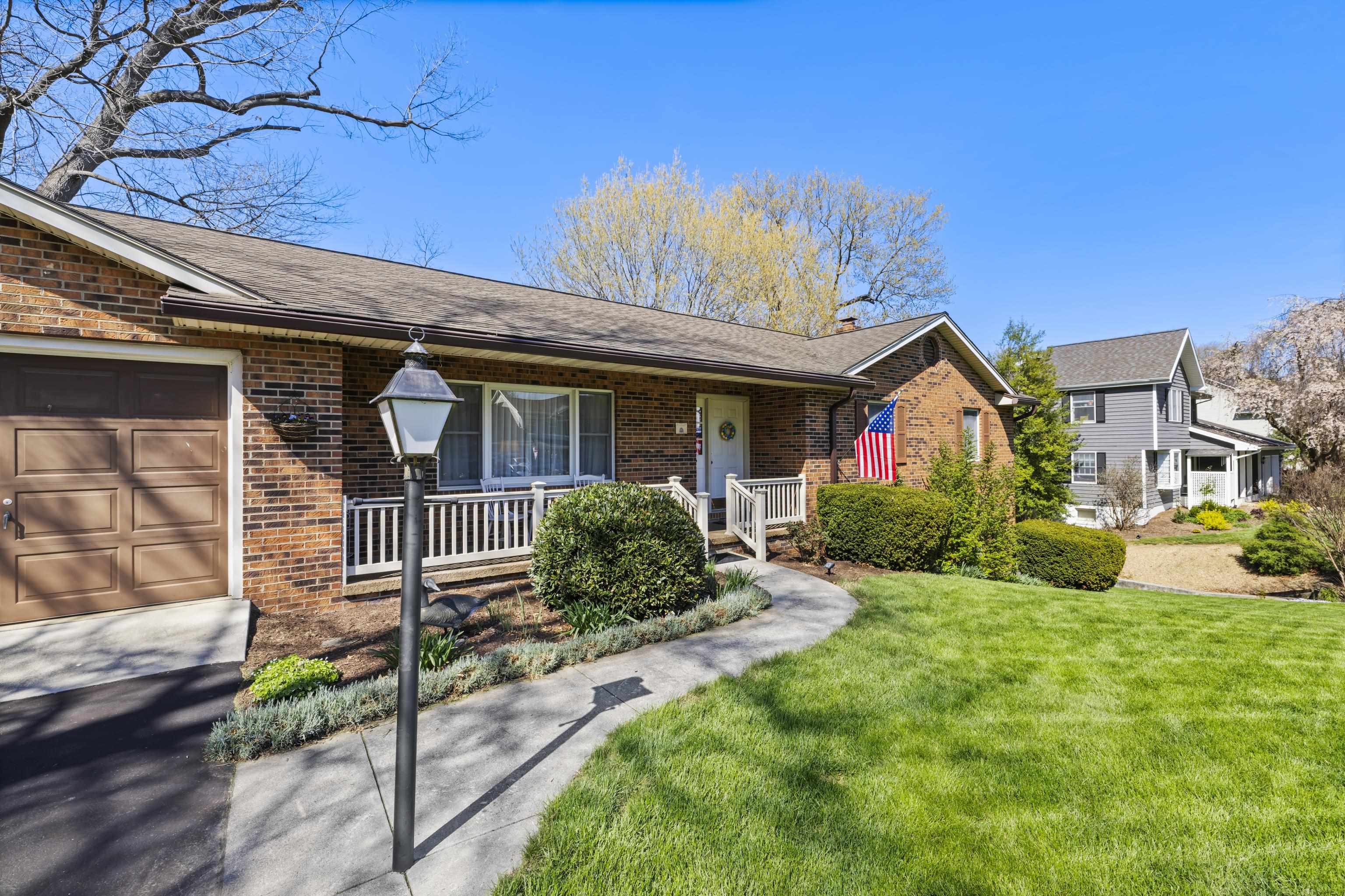 312 VICTORIA DR, BRIDGEWATER, Virginia 22812, 3 Bedrooms Bedrooms, ,3 BathroomsBathrooms,Residential,312 VICTORIA DR,677129 MLS # 677129