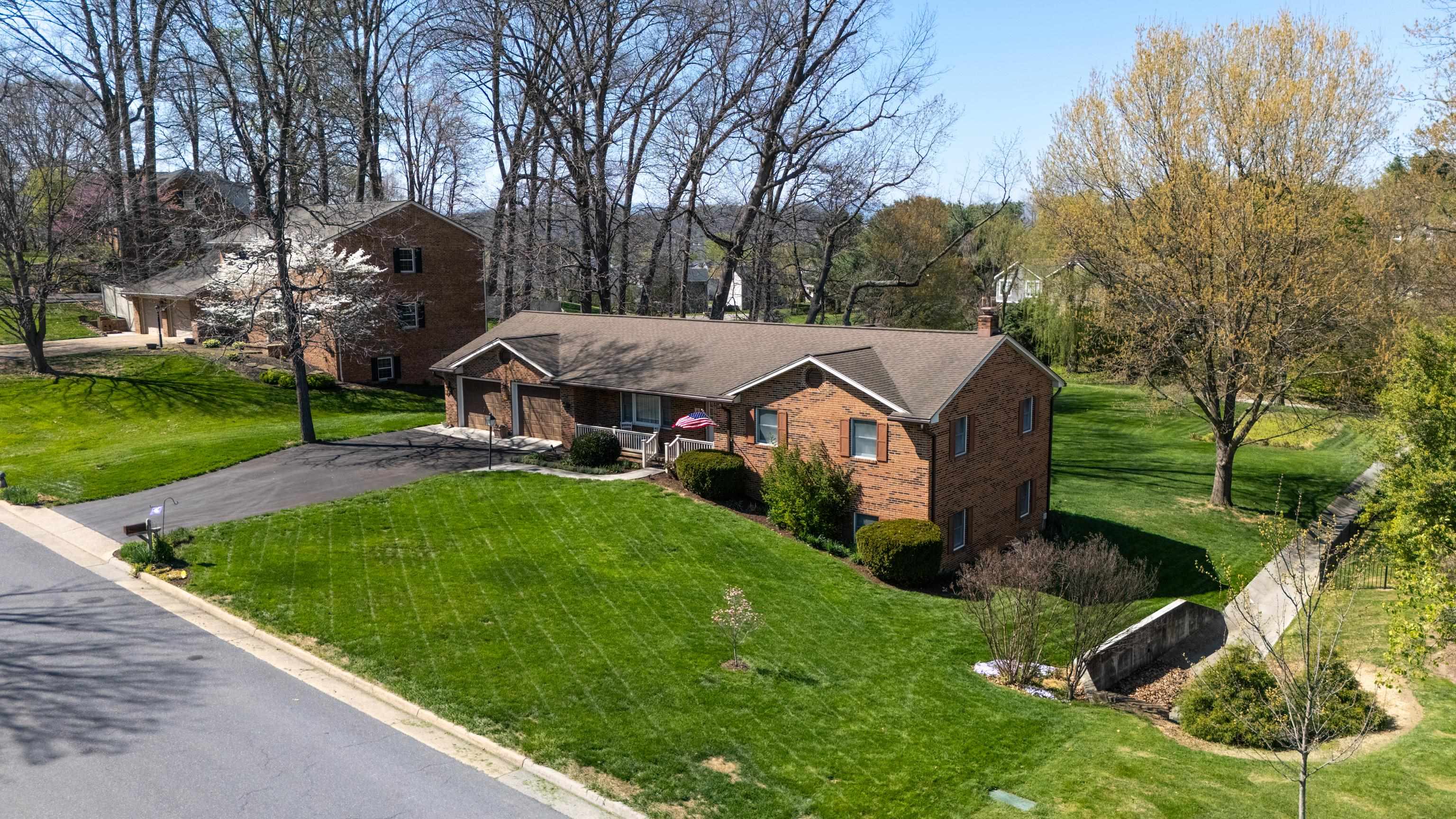 312 VICTORIA DR, BRIDGEWATER, Virginia 22812, 3 Bedrooms Bedrooms, ,3 BathroomsBathrooms,Residential,312 VICTORIA DR,677129 MLS # 677129