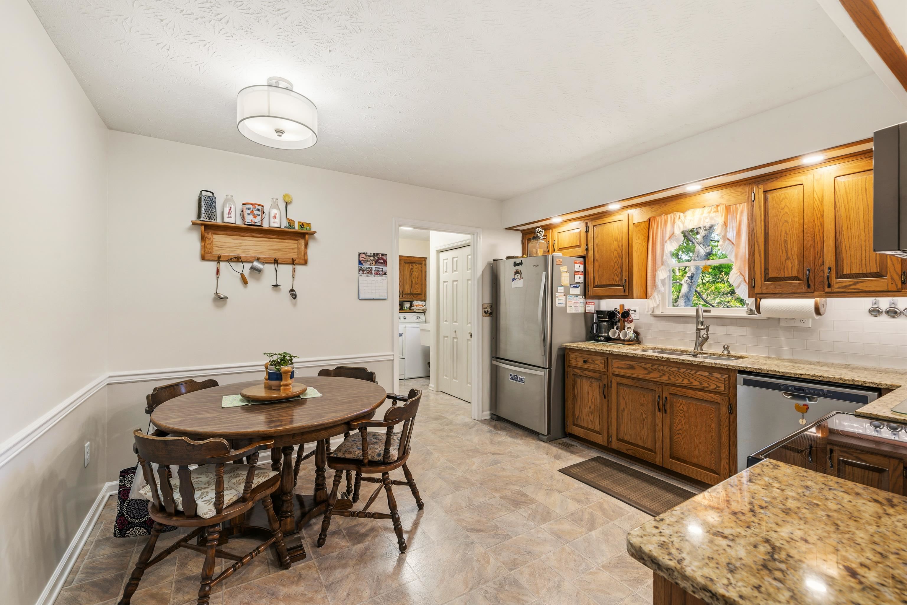 312 VICTORIA DR, BRIDGEWATER, Virginia 22812, 3 Bedrooms Bedrooms, ,3 BathroomsBathrooms,Residential,312 VICTORIA DR,677129 MLS # 677129