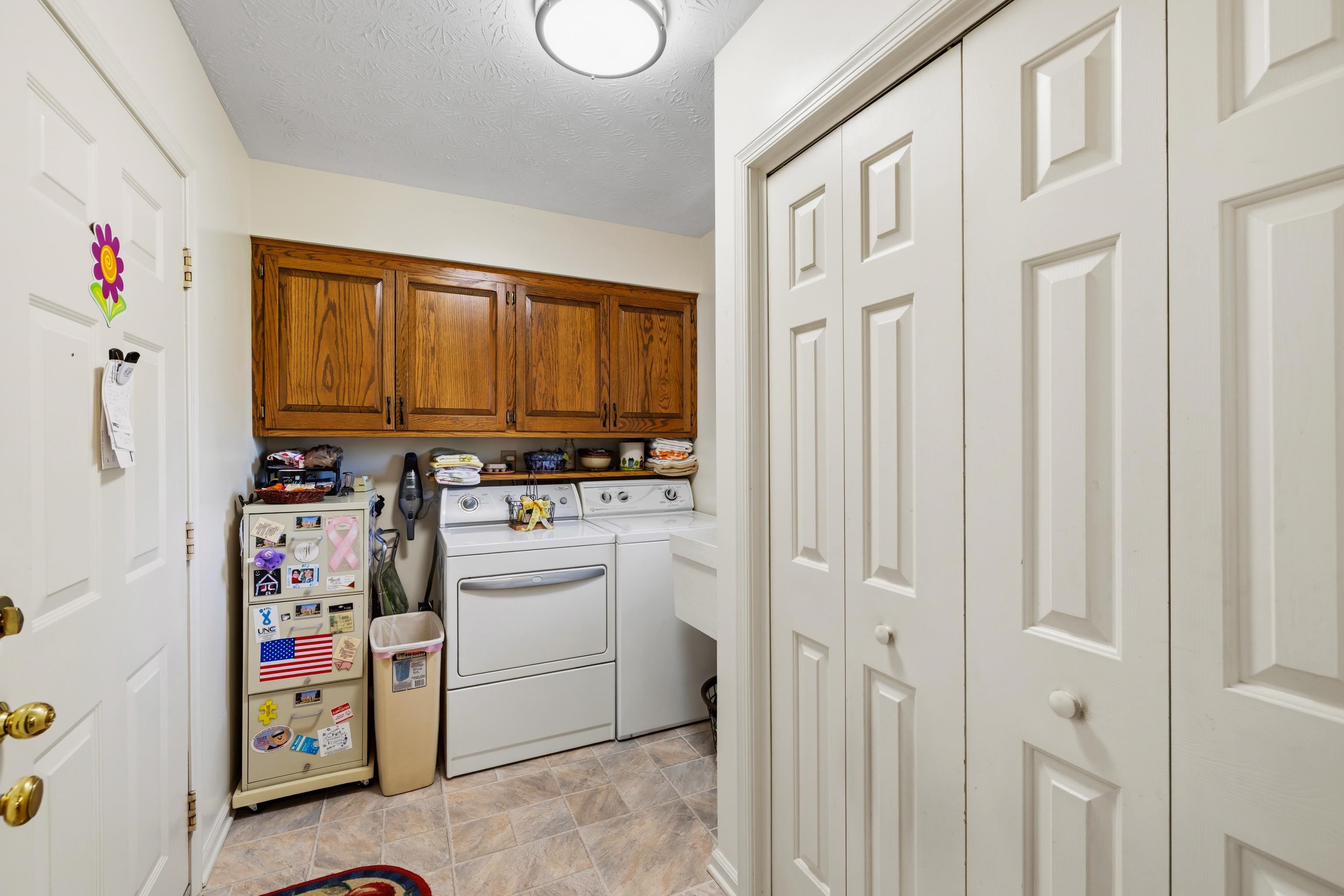 312 VICTORIA DR, BRIDGEWATER, Virginia 22812, 3 Bedrooms Bedrooms, ,3 BathroomsBathrooms,Residential,312 VICTORIA DR,677129 MLS # 677129