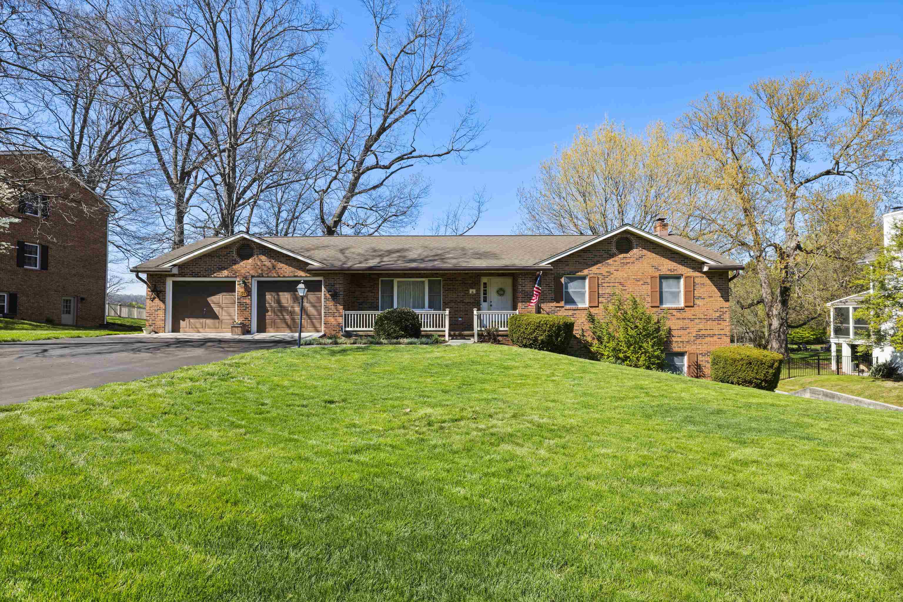 312 VICTORIA DR, BRIDGEWATER, Virginia 22812, 3 Bedrooms Bedrooms, ,3 BathroomsBathrooms,Residential,312 VICTORIA DR,677129 MLS # 677129