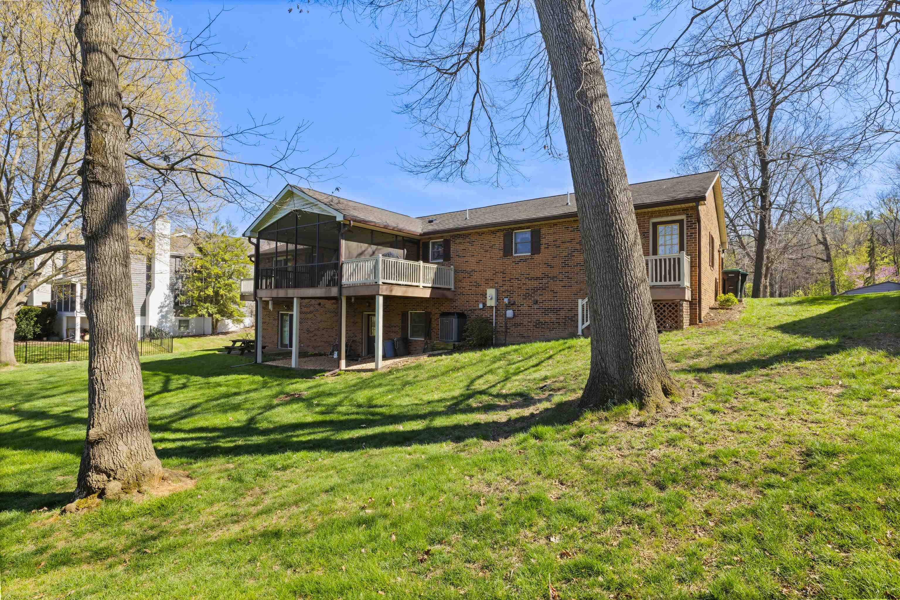 312 VICTORIA DR, BRIDGEWATER, Virginia 22812, 3 Bedrooms Bedrooms, ,3 BathroomsBathrooms,Residential,312 VICTORIA DR,677129 MLS # 677129