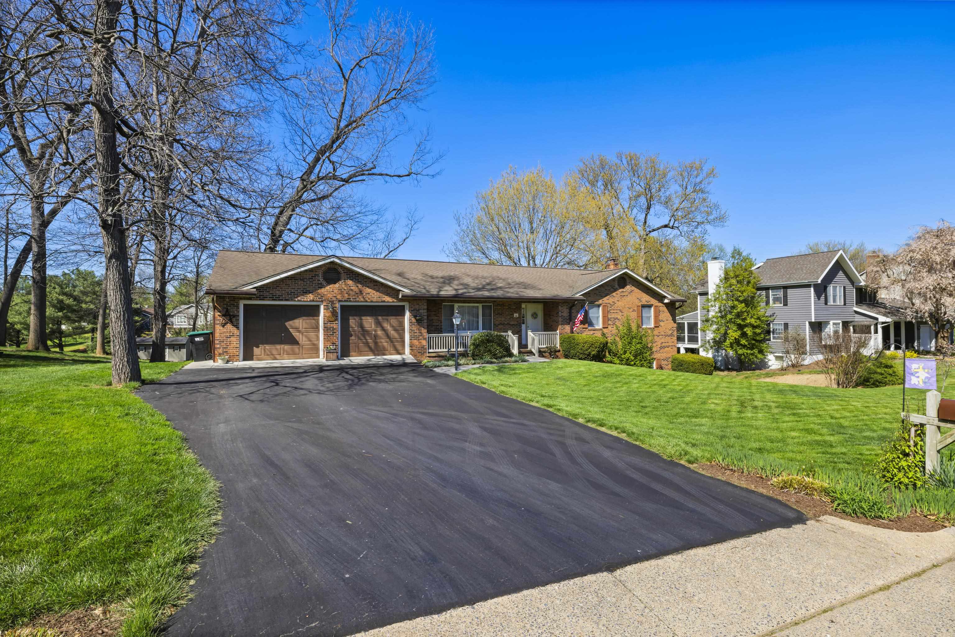 312 VICTORIA DR, BRIDGEWATER, Virginia 22812, 3 Bedrooms Bedrooms, ,3 BathroomsBathrooms,Residential,312 VICTORIA DR,677129 MLS # 677129