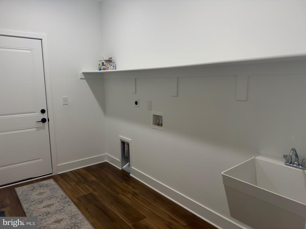 10674 RIXEYVILLE RD, CULPEPER, Virginia 22701, 3 Bedrooms Bedrooms, ,2 BathroomsBathrooms,Residential,10674 RIXEYVILLE RD,VACU2011968 MLS # VACU2011968