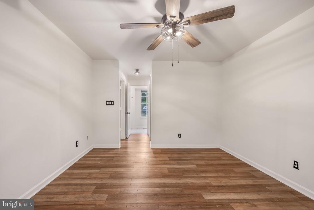 10907 CRESTWOOD DR, SPOTSYLVANIA, Virginia 22553, 3 Bedrooms Bedrooms, ,2 BathroomsBathrooms,Residential,10907 CRESTWOOD DR,VASP2037904 MLS # VASP2037904