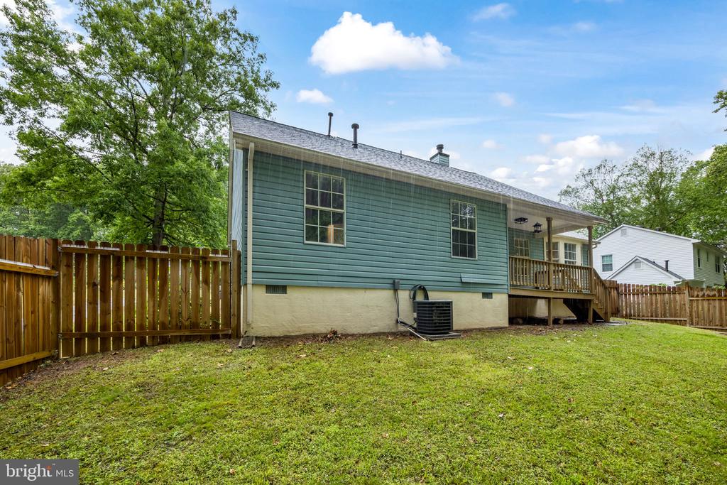 10907 CRESTWOOD DR, SPOTSYLVANIA, Virginia 22553, 3 Bedrooms Bedrooms, ,2 BathroomsBathrooms,Residential,10907 CRESTWOOD DR,VASP2037904 MLS # VASP2037904