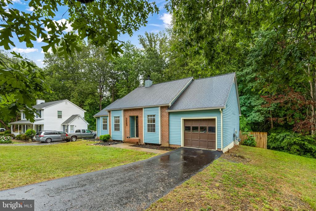 10907 CRESTWOOD DR, SPOTSYLVANIA, Virginia 22553, 3 Bedrooms Bedrooms, ,2 BathroomsBathrooms,Residential,10907 CRESTWOOD DR,VASP2037904 MLS # VASP2037904
