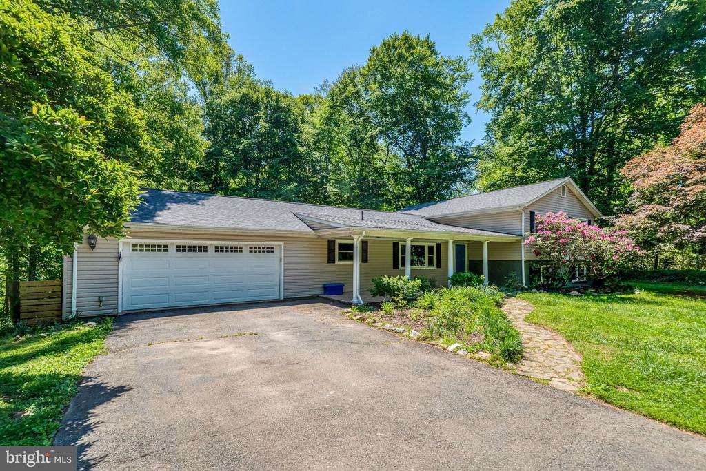 7199 MILL RUN DR, WARRENTON, Virginia 20187, 3 Bedrooms Bedrooms, ,3 BathroomsBathrooms,Residential,7199 MILL RUN DR,VAFQ2021512 MLS # VAFQ2021512
