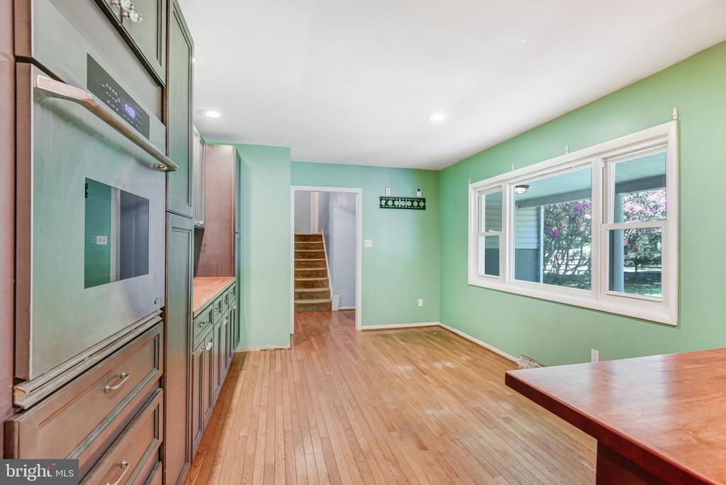 7199 MILL RUN DR, WARRENTON, Virginia 20187, 3 Bedrooms Bedrooms, ,3 BathroomsBathrooms,Residential,7199 MILL RUN DR,VAFQ2021512 MLS # VAFQ2021512