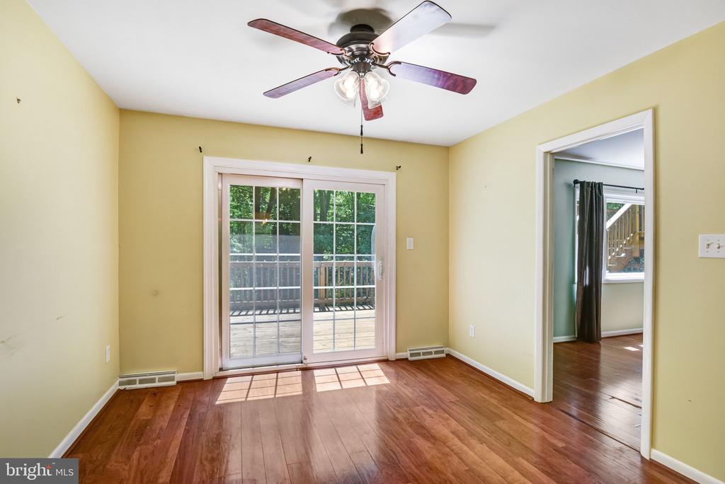 7199 MILL RUN DR, WARRENTON, Virginia 20187, 3 Bedrooms Bedrooms, ,3 BathroomsBathrooms,Residential,7199 MILL RUN DR,VAFQ2021512 MLS # VAFQ2021512